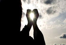 最新中央人事任免有哪些调整？涉及哪些领域和岗位？